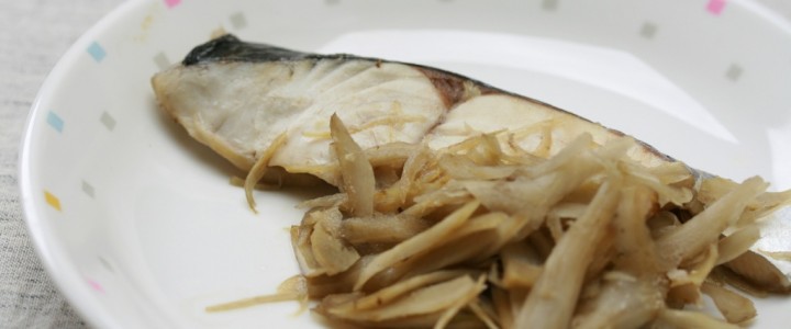 魚とごぼうの煮物