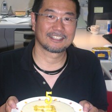 社長の誕生日にチーズケーキ 社長の誕生日にチーズケーキ